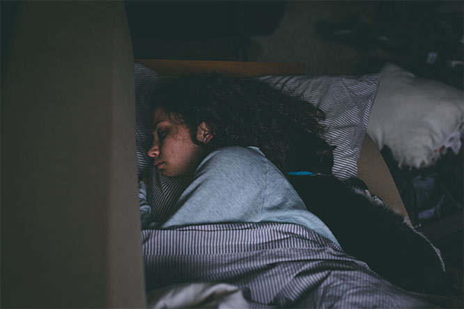 The Impact of Lighting on Your Bedroom and Sleep Habits