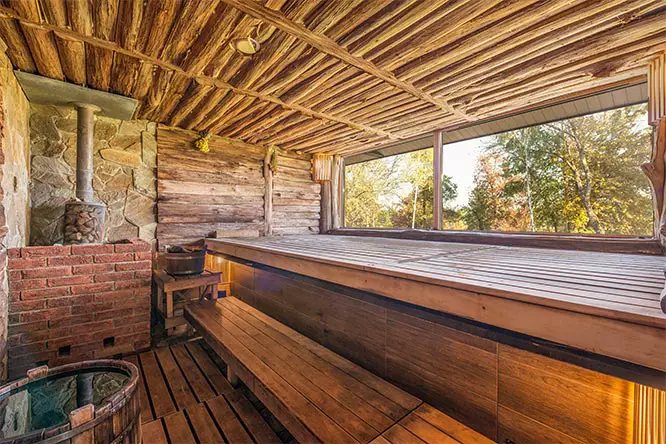 The Outdoor Wooden Sauna: The New Wellness Trend in the UK